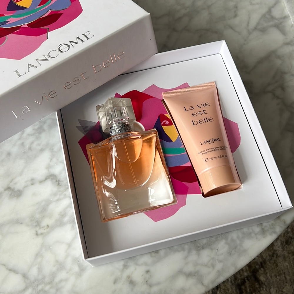 Lancôme
La Vie Est Belle gift pack